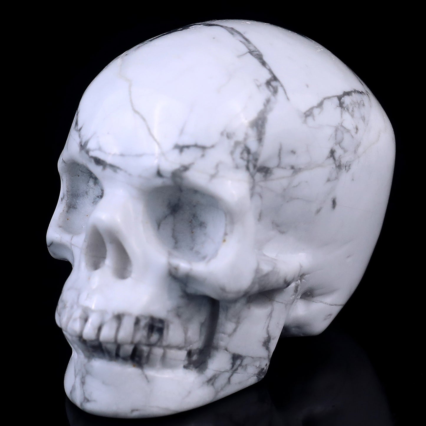 2.2" Howlite Hand Carved Crystal Realistic Skull Sculpture Crystallumi