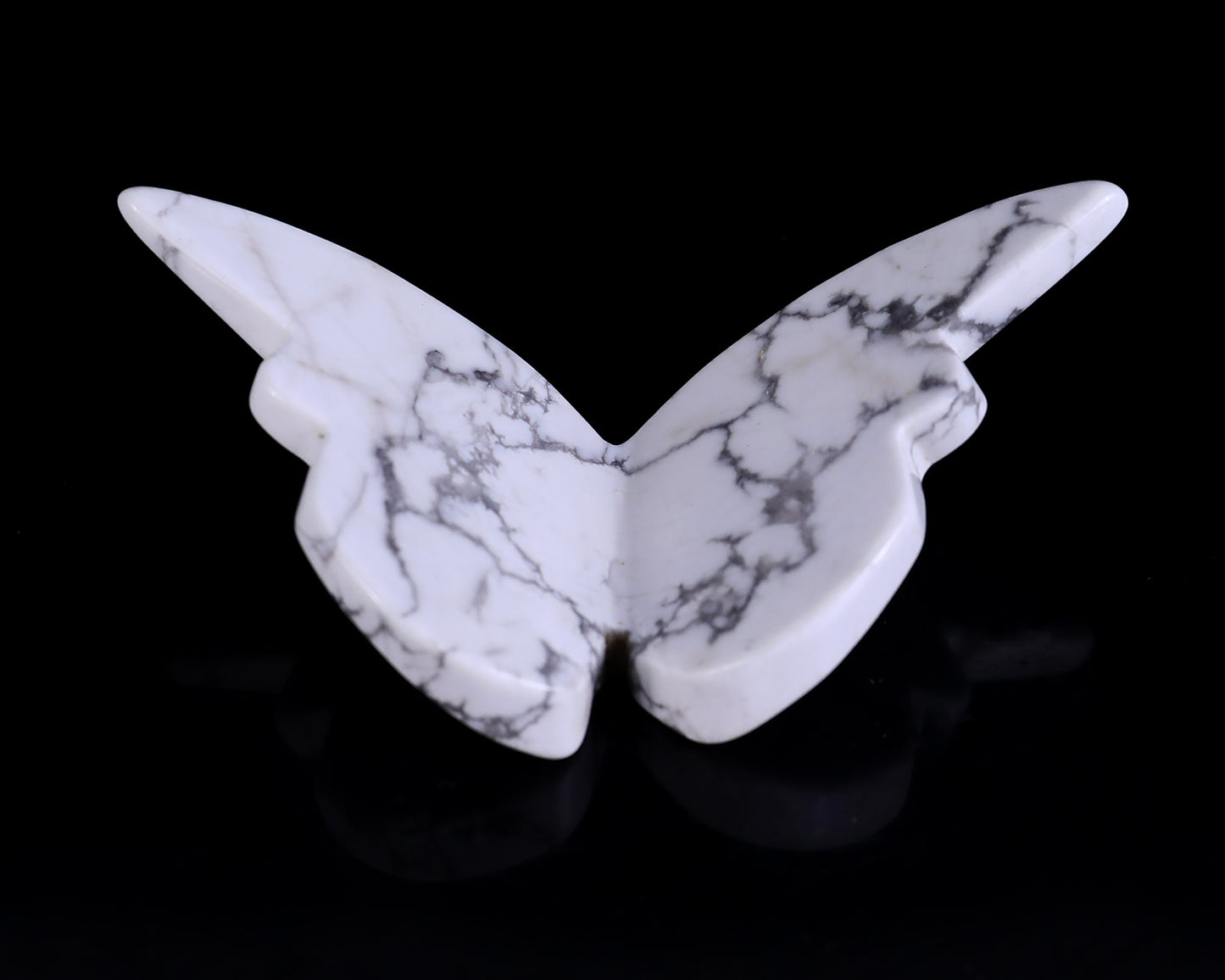 Natural Howlite Hand Carved Crystal Butterfly Set (4pcs)