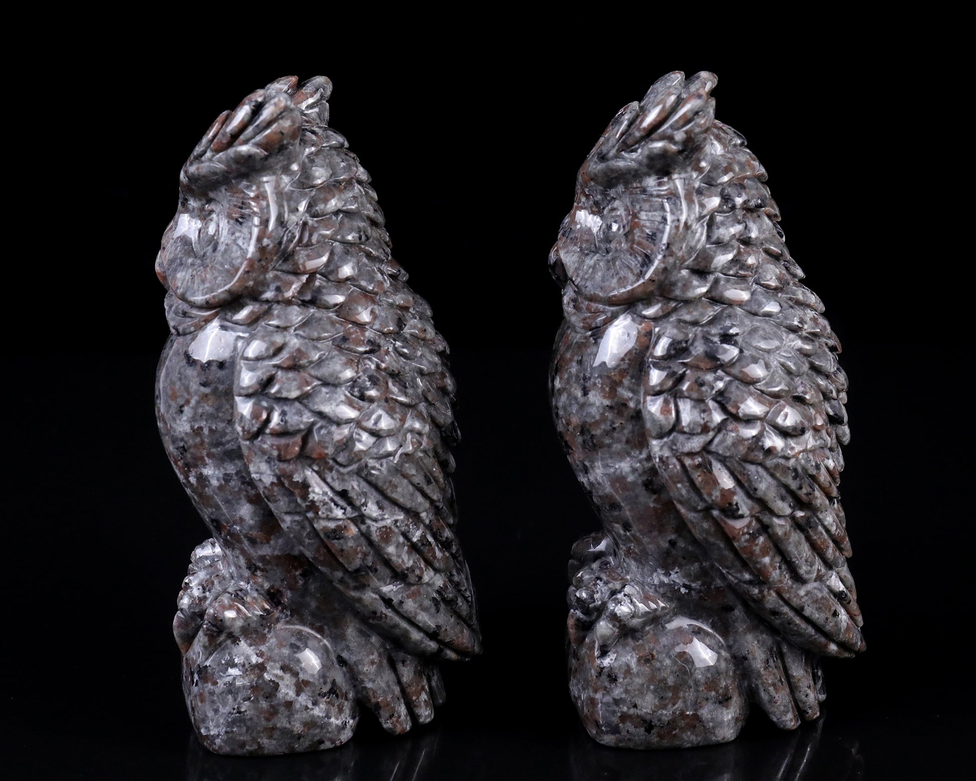 5.9" Yooperlite Hand Carved Crystal Owl Sculpture Crystallumi