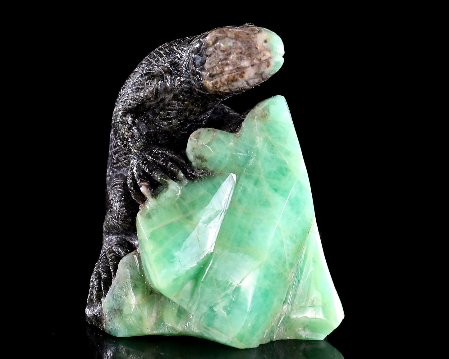 2.8" Natural Emerald Hand Carved Crystal Lizard Sculpture