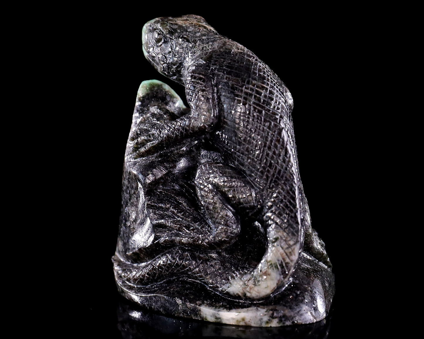 2.8" Natural Emerald Hand Carved Crystal Lizard Sculpture