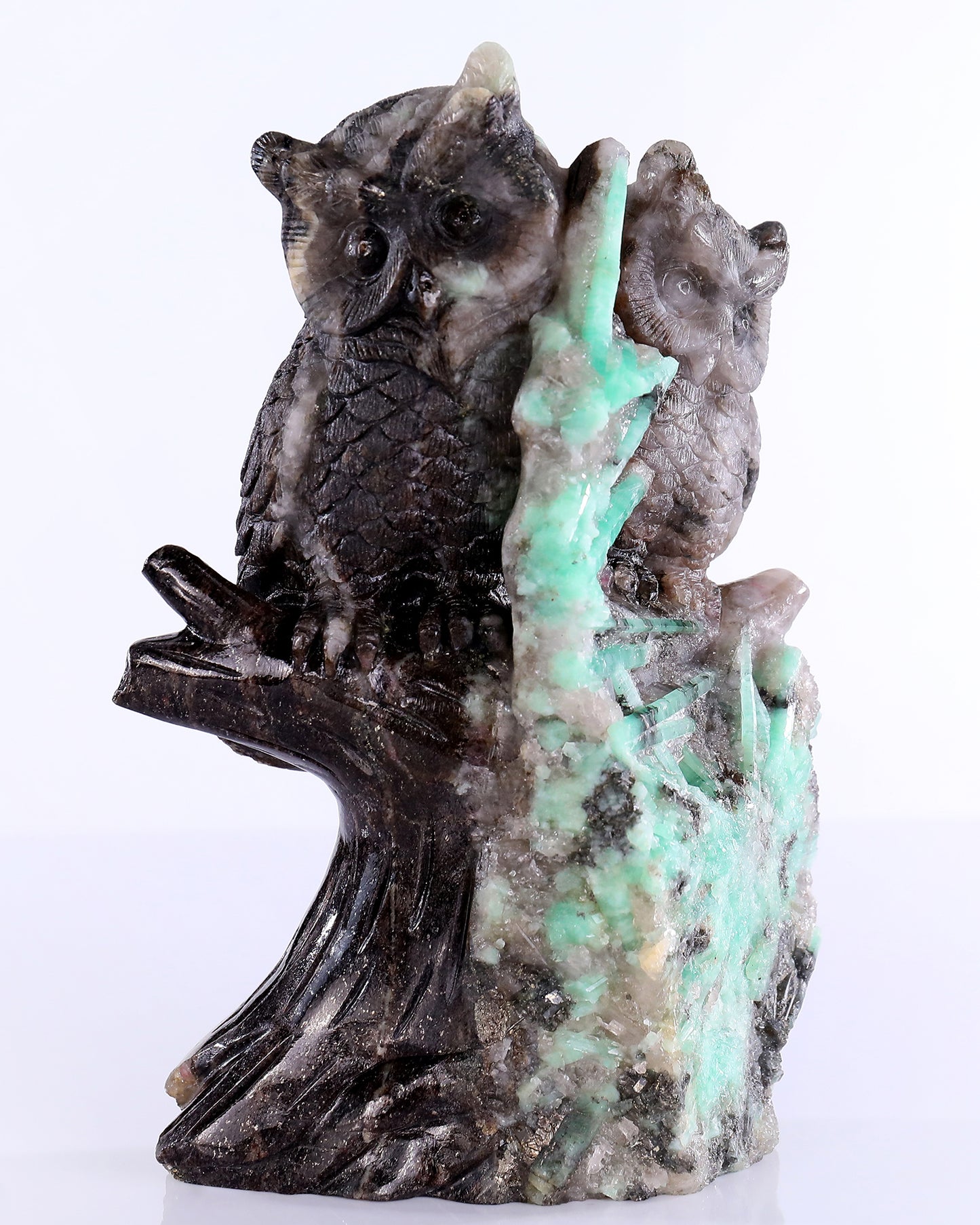 7.3" Natural Emerald Hand Carved Crystal Owls Sculpture