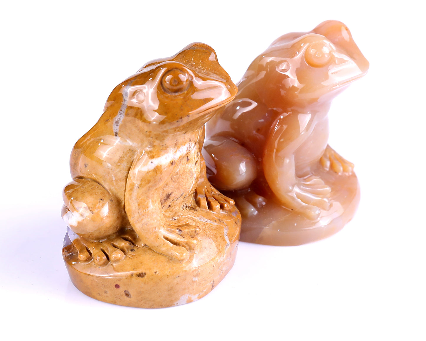 Natural Chalcedony Hand Carved Crystal Frog Sculpture Crystallumi